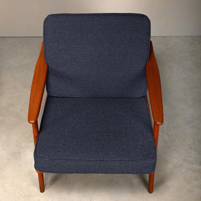 Scandinavian Modern Lounge Chairs in Teak and Dark Blue Bouclé Fabric, 1960s, Set of 2 For Sale - Image 9 of 18