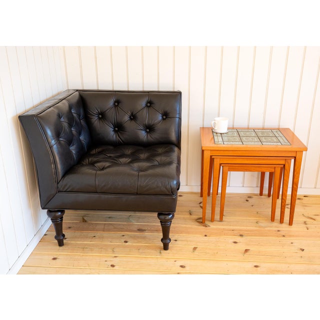 Black Leather Chesterfield Armchair Corner Salon Moschino Haslam Country House Designer, 1990s For Sale - Image 6 of 18