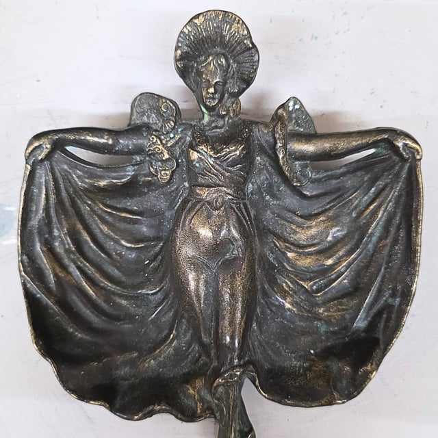 1920s Early 20th Century Art Nouveau Style Bronze Figural Vide-Poche Trinket Dish For Sale - Image 5 of 10