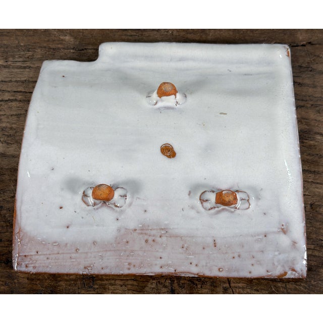 White Vintage Brutalist / Organic Modern Studio Pottery Dish With White and Brown Glazes For Sale - Image 8 of 8