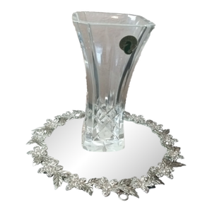 Exquisite Waterford Lismore Gesture Bud Vase