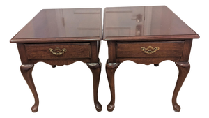1980s Thomasville Collectors Cherry Traditional Queen Anne Side Tables (Pair) Aka Winston Court