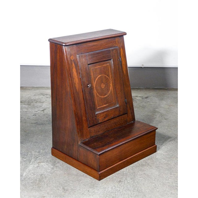 Piedmontese Walnut Kneeler, 19th Century For Sale - Image 13 of 18