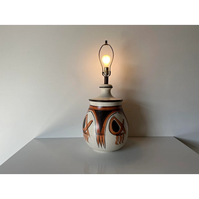 70's Mid-Century Italian Hand - Painted Pottery Table Lamp. For Sale - Image 4 of 13
