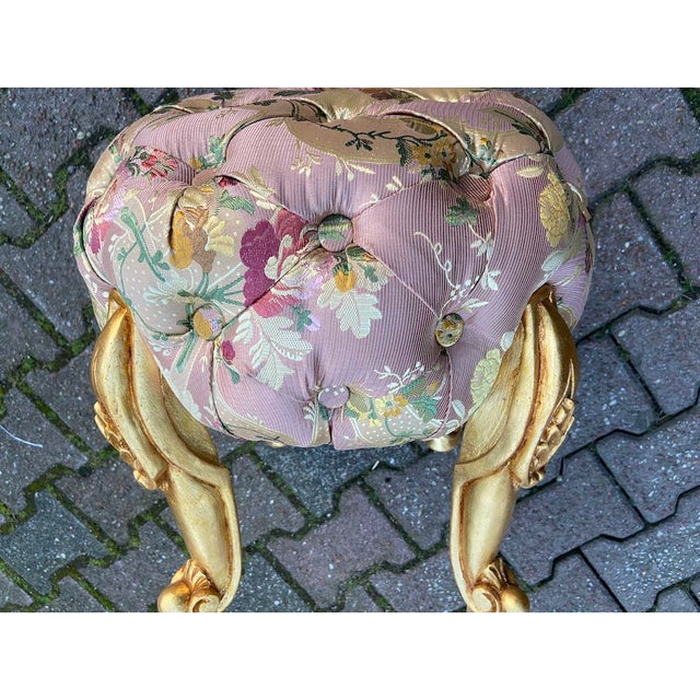 1970s French Louis XVI Gilt Beech Damask Bench - 1 Pc For Sale - Image 16 of 16
