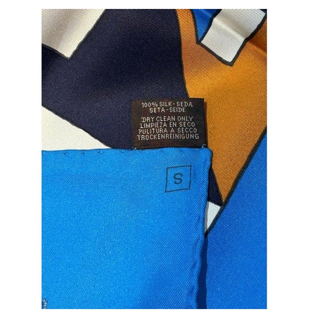 Textile Hermes On Summer Day Silk Shawl 140cm For Sale - Image 7 of 11