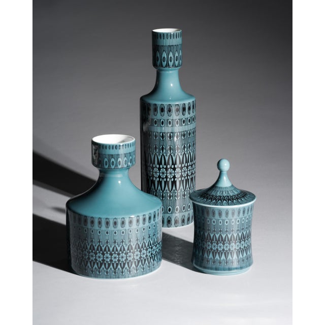 Rosenthal Turquoise Porcelain Vase and Lidded Box Set by Hans Theo Baumann for Rosenthal, 1964, Set of 3 For Sale - Image 4 of 17