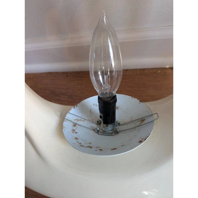 White Vintage 1980s Art Deco Revival Ceramic Halo Rings Ellipse Table Lamp Opalescent For Sale - Image 8 of 11