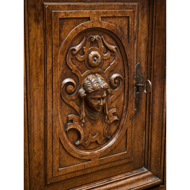 Wood Renaissance Buffet in Walnut Wood, 1700 For Sale - Image 7 of 12