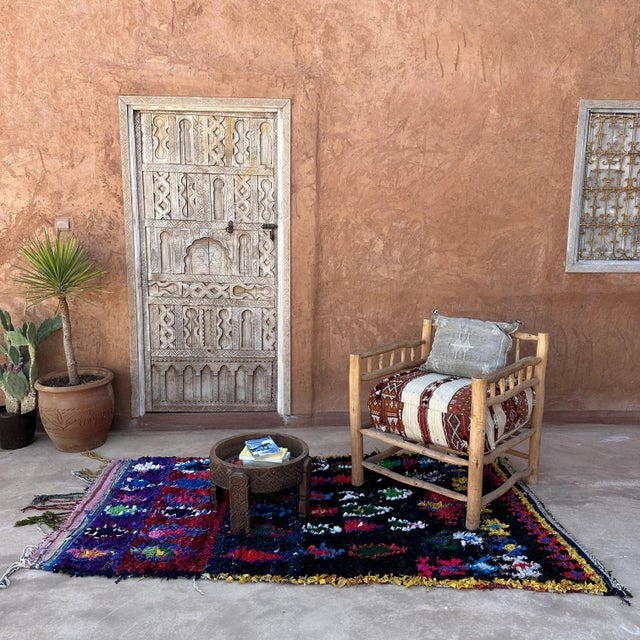 Black 1980s Moroccan Colorful Vintage Rug - 4'2" X 7'5" Ft For Sale - Image 8 of 8
