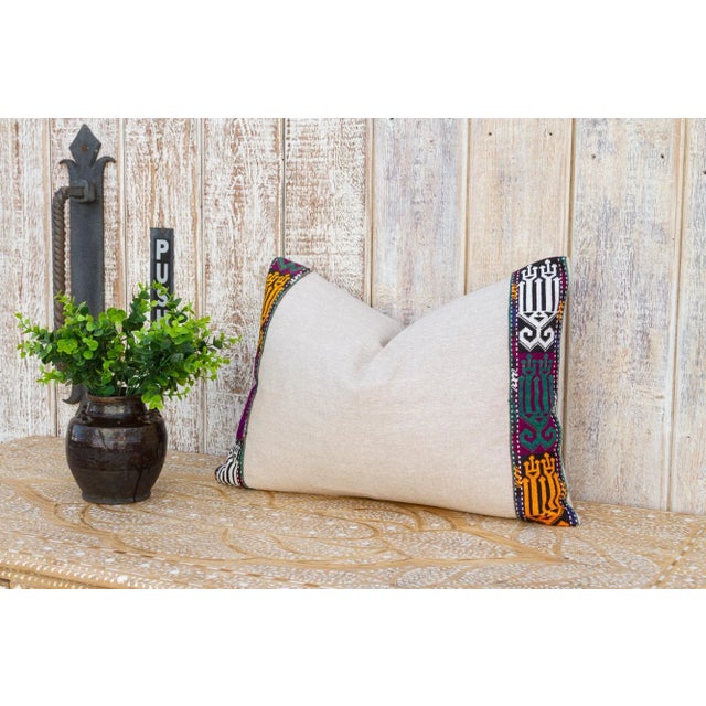 Tribal Ami Linen Tribal Border Pillow For Sale - Image 3 of 8