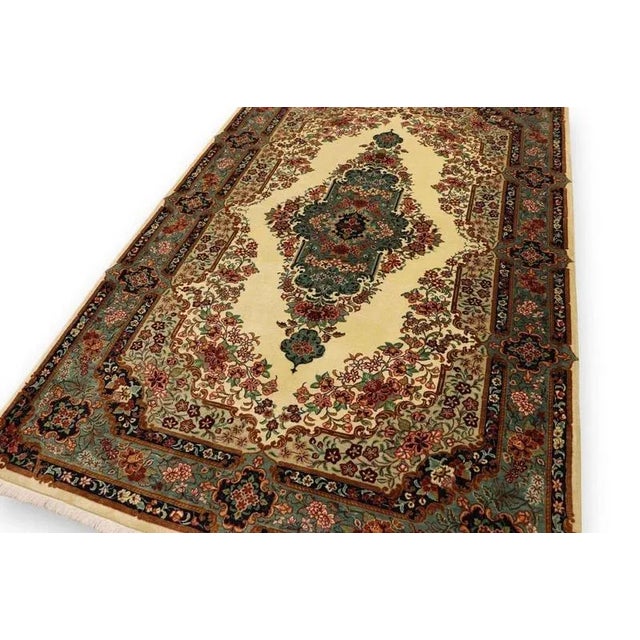 Textile Middle Eastern Hand-Knotted Sarough Rug For Sale - Image 7 of 11
