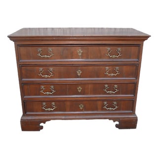 Antique Walnut Chest of Drawers, 18th Century For Sale