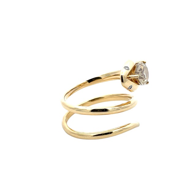 Modern 1.34 Carat Weight of Brown Diamond Snake Ring in 18k Yellow Gold, Size 6.75 For Sale - Image 3 of 4