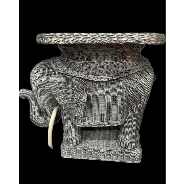 Mediterranean 1960s Vintage Italian Wicker & Rattan Elephant Coffee Table in the Style of Vivai Del Sud For Sale - Image 3 of 7
