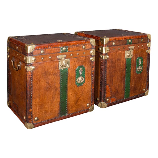 Late Vintage Pair of Luggage Cases, English, Leather Trunk, Campaign, Nightstand For Sale