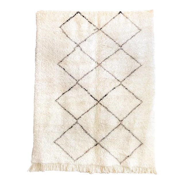 Vintage Handwoven Moroccan Beni Ourain Wool Area Floor Rug, 5’4” X 6’9” For Sale