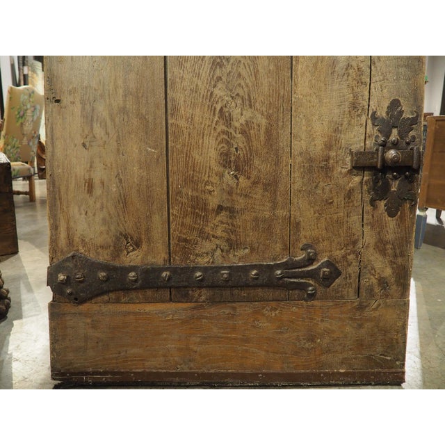 Antique French Oak and Iron Studded Entry Door From Provence, 19th Century For Sale - Image 14 of 18