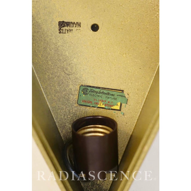 1950s Minty Rare Nos Virden Atomic Modern Space Age Slag Glass Bakelite Brass Architectural Wall Lamp For Sale - Image 11 of 11