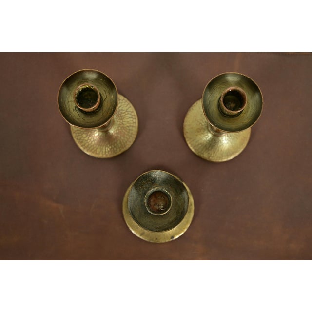 Early 20th Century Roycroft Arts & Crafts Brass Finished Hammered Copper Candlesticks, Set of Three For Sale - Image 5 of 8