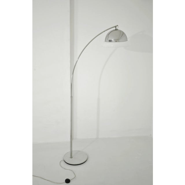Mid-Century Modern Italian Chromed Brass and Acrylic Glass Arch Floor Lamp, 1970s For Sale - Image 14 of 18