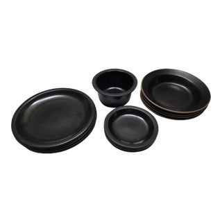 13-Piece Collection of Vintage Black Heath Ceramic Dinnerware For Sale