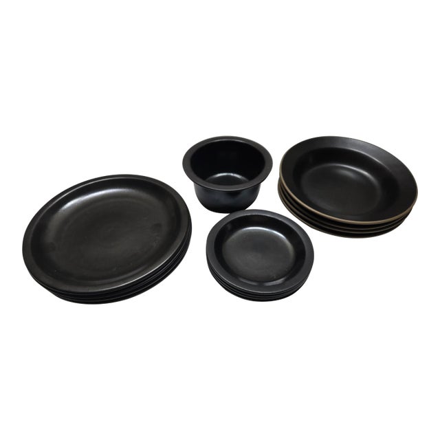 13-Piece Collection of Vintage Black Heath Ceramic Dinnerware For Sale