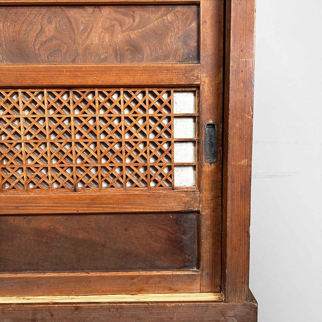 Traditional Japanese Tansu Storage Cabinet, 1920s, Set of 2 For Sale - Image 12 of 17