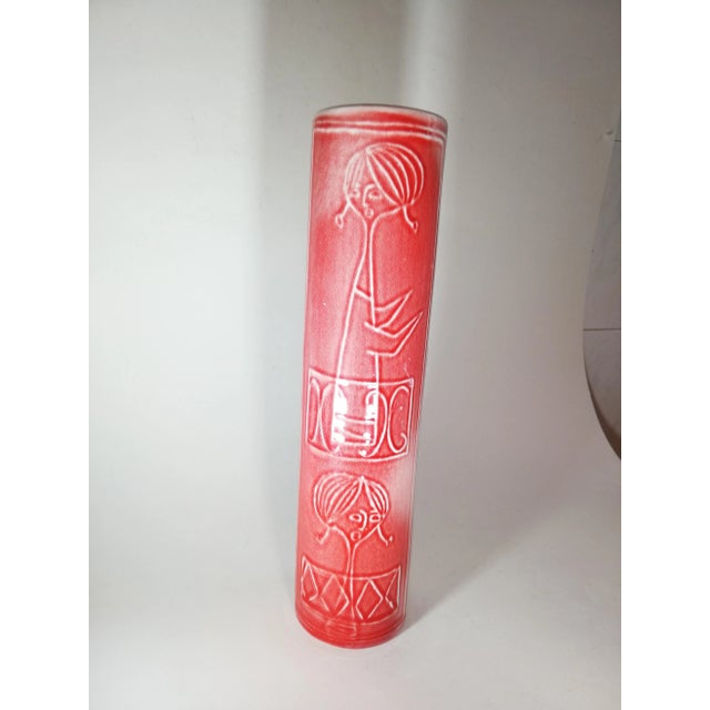 - Cylindrical vase - Silhouettes of red white enamel figures - Signed A. M.