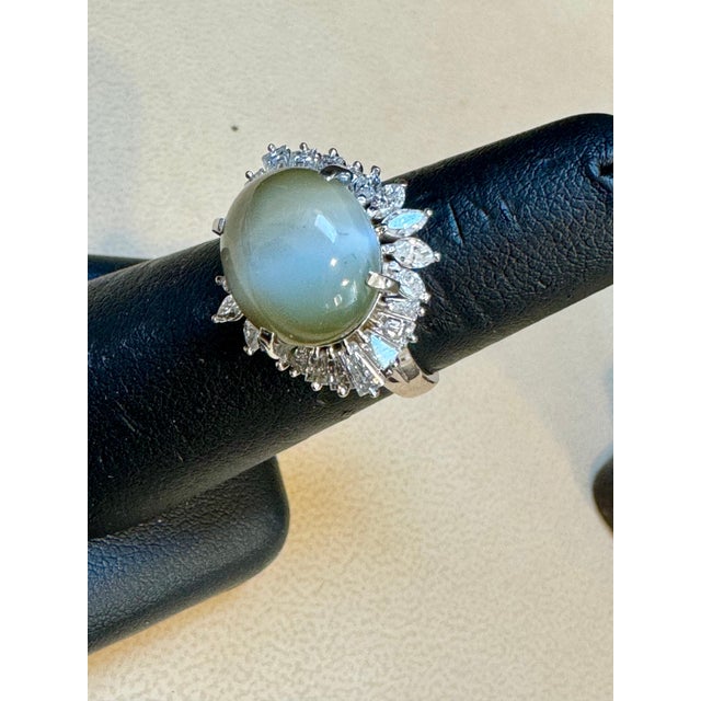 11.6 Ct Chrysoberyl Cats Eye Unisex Ring With Marquise Diamond Set in platinum For Sale - Image 17 of 18