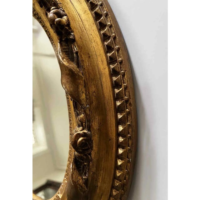 Traditional Antiqul Giltwood Mirror - Petite Oval For Sale - Image 3 of 10