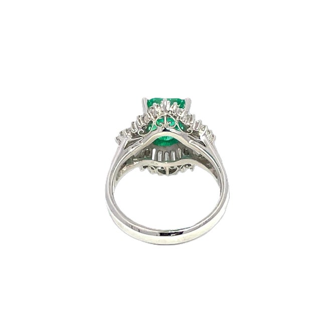 Metal Platinum 2.15ct Emerald & 1.27ctw Diamond Ballerina Cocktail Ring, Size 6 For Sale - Image 7 of 9