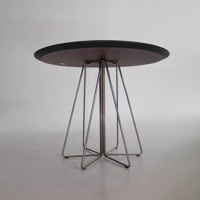 Name : PaperClip Table Designer : Lella & Massimo Vignelli Editor : Knoll Country : United States 1st release year : 1972...