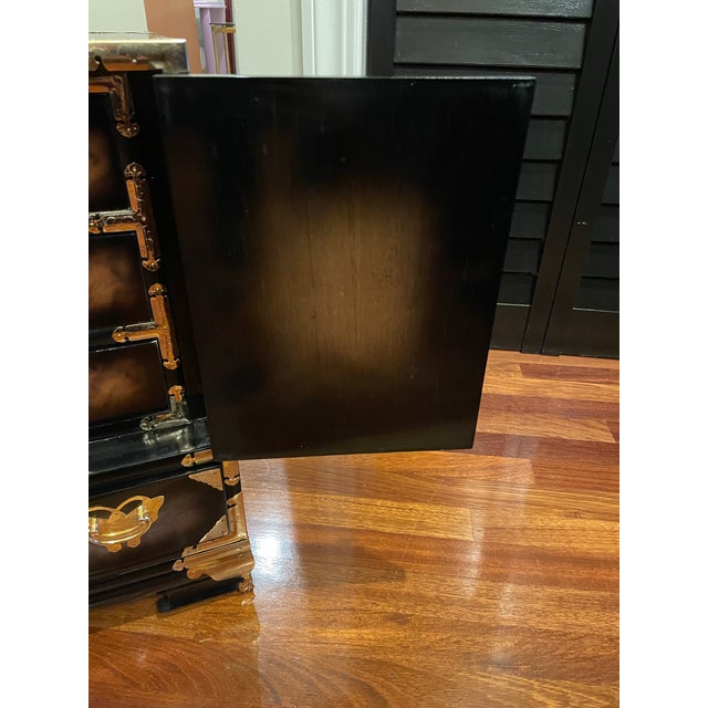 1980s Korean Tansu Style Chest Cabinet Chinoiserie Campaign Asian For Sale - Image 9 of 12