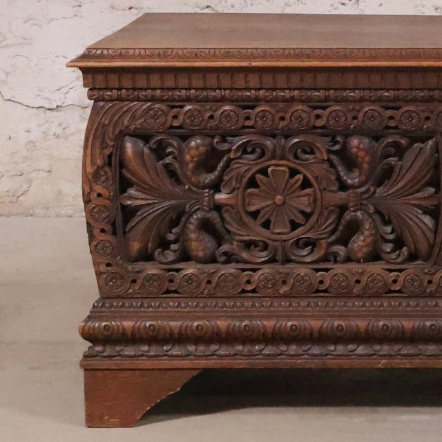 19th Century Italian Carved Oak Cassapanca For Sale In Birmingham - Image 6 of 7