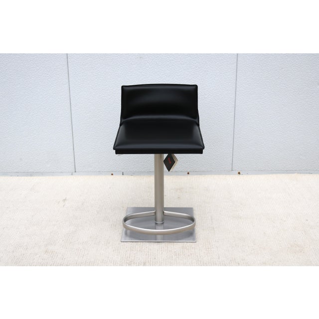Minimalist Black Leather Latina Gp Piston Swivel Stool by Frag, Italy, Circa 2020 For Sale In New York - Image 6 of 18