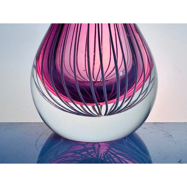 Fuchsia Mouth-Blown Glass Vase with Filigree Threads, Sweden, 1970s For Sale - Image 9 of 11
