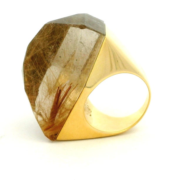 H.Stern for Diane Von Furstenberg 18k Gold Rutilated Quartz Power Ring, Size 6.5 For Sale - Image 9 of 13