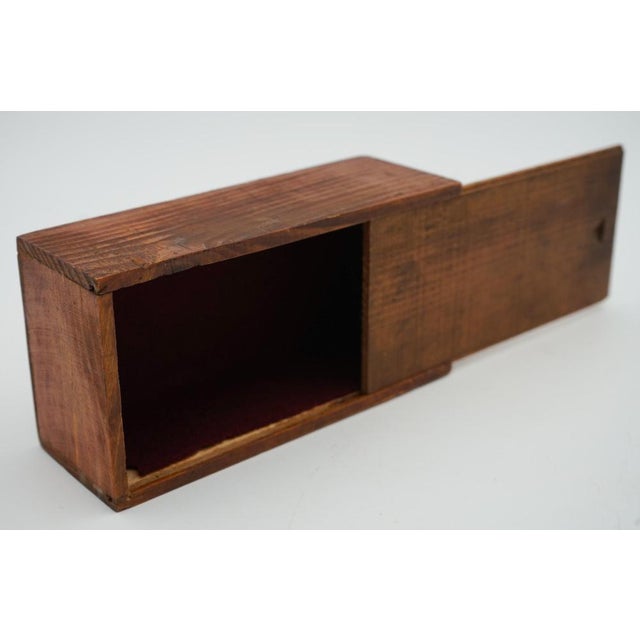 English Staunton Weighted Chess Set with Box and Board, 1890s, Set of 34 For Sale - Image 16 of 18