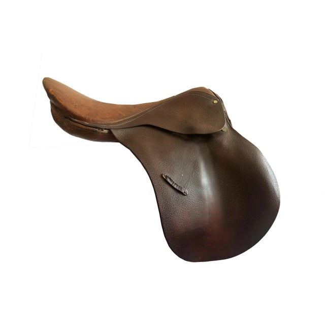 1960s Vintage Cortina Argentinian Leather English Horse Saddle For Sale - Image 4 of 8