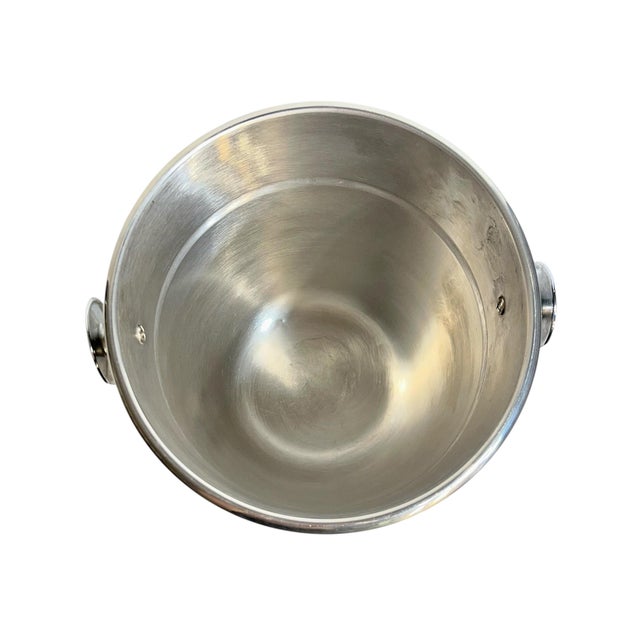 Vintage Stainless Steel Champagne Ice Bucket on Stand – Hollywood Regency Barware For Sale - Image 11 of 17
