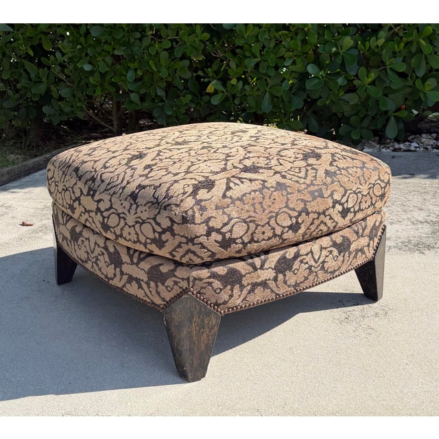 Vintage Square Damask Ottoman With Hand-Painted Faceted Feet & Nailhead Trim For Sale - Image 4 of 11
