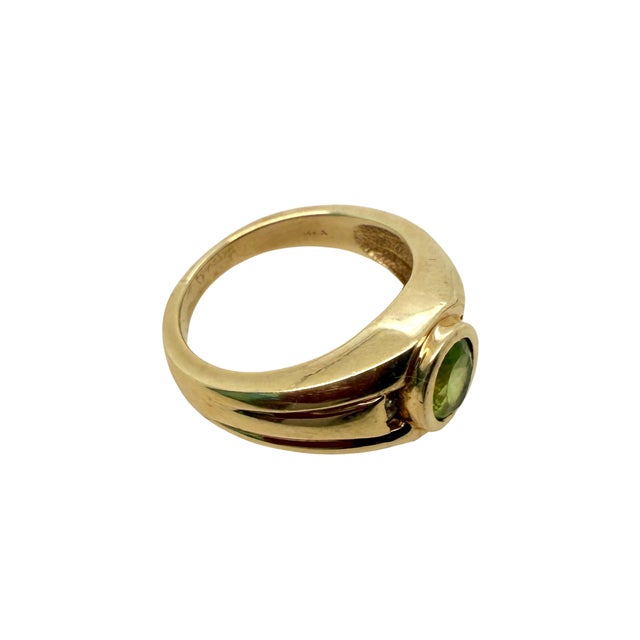 Mid-Century Modern Vintage 14k Gold Men's Peridot and Diamond Ring, Circa 1950s, Size 10.5 For Sale - Image 3 of 5