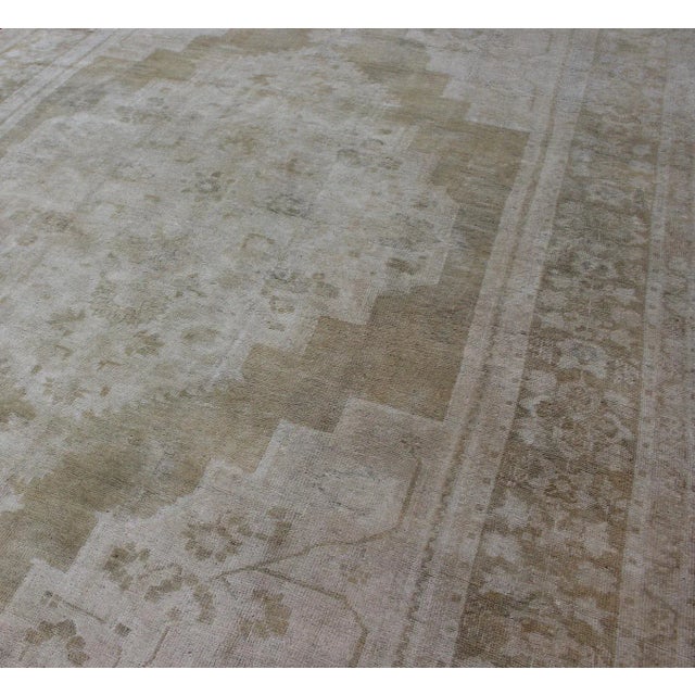 Medallion Design Vintage Oushak Rug in Muted Tones of Faded Yellow and Neutrals For Sale In Atlanta - Image 6 of 12