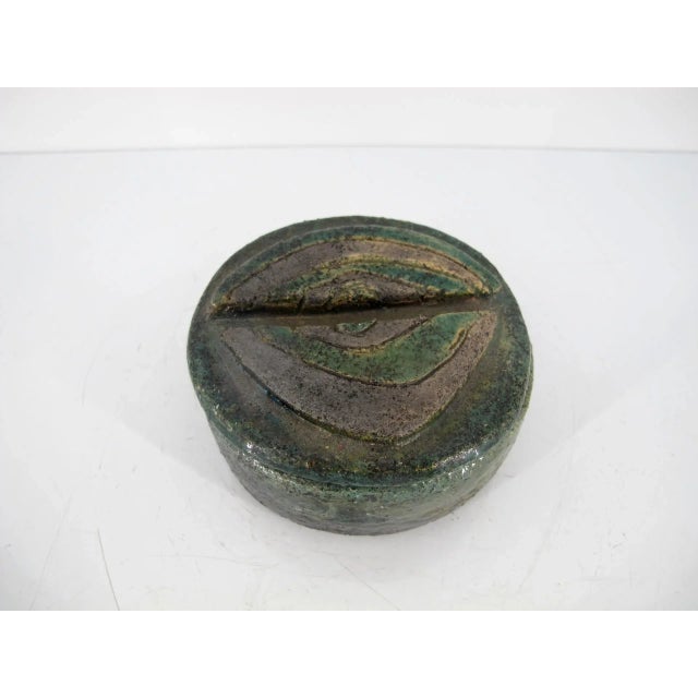 Late 20th Century Ulla Sutton Lidded Box Modern Art Pottery W/Eye Decoration Denmark For Sale - Image 9 of 9