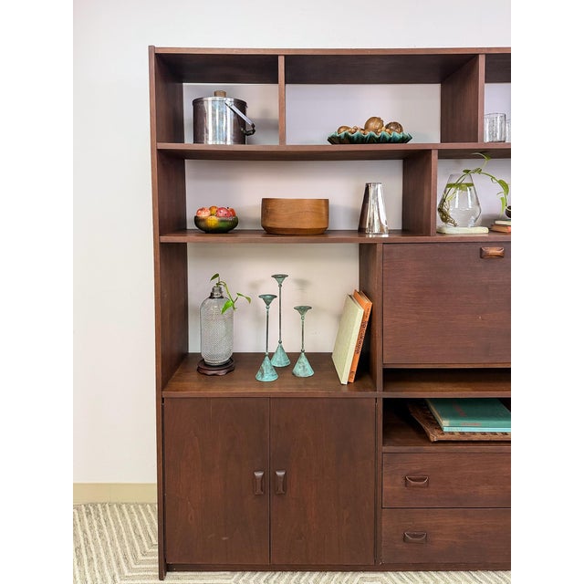 Vintage Walnut MCM Wall Unit Desk Storage Cabinet Mid Century Modern W/ Drawers For Sale - Image 15 of 15