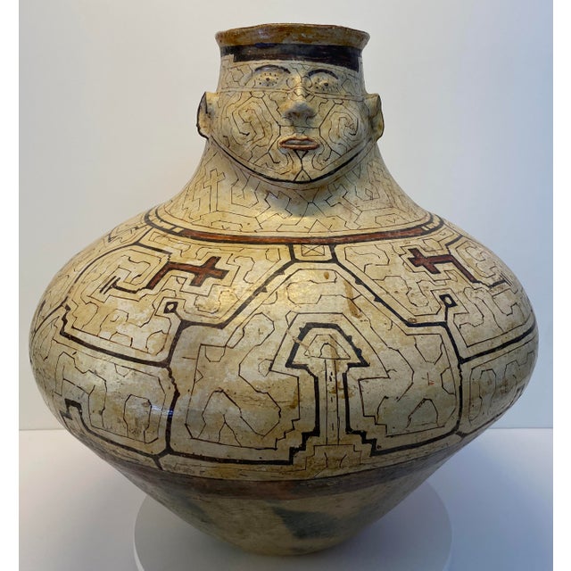Monumental Amazonian Shipibo-Conibo Anthropomorphic Pottery Vessel For Sale - Image 10 of 11