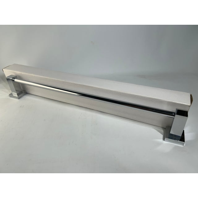 Milan Series Collection 18 inch towel bar, polished chrome. With rich detailing and crisp lines, the Milan Series...