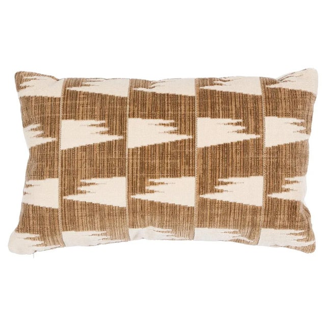 Contemporary Schumacher x David Kaihoi Tutsi 20" Lumbar Pillow in Natural/Ivory For Sale - Image 3 of 3