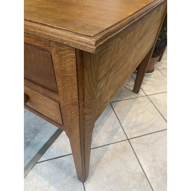 Five-Drawer Desk in Oak, 1950 For Sale - Image 10 of 18